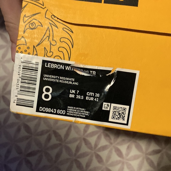 I had the shoes for one week, and they are in really good condition - Picture 2 of 4